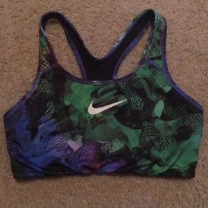 NIKE sports bra